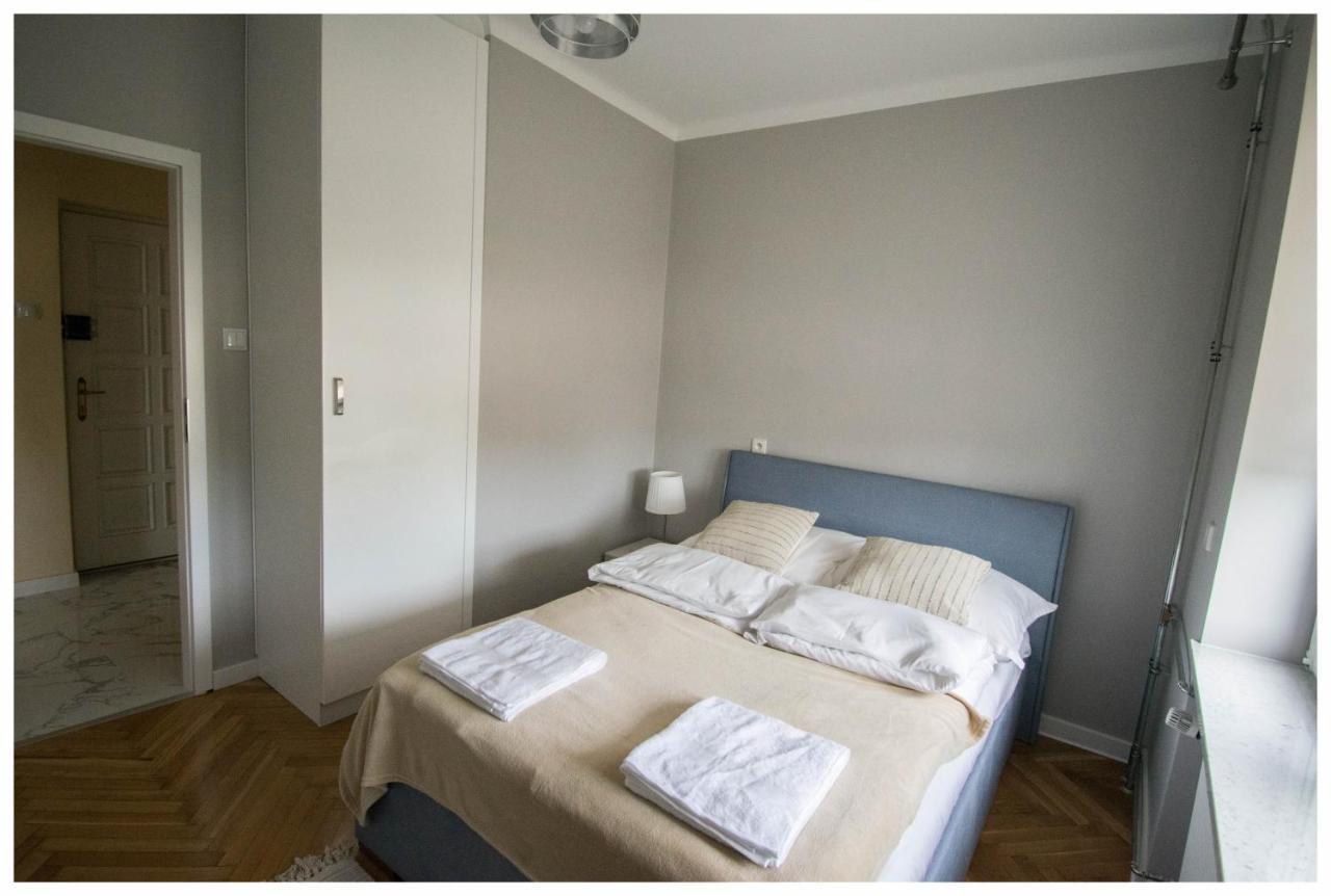 Color 24 Apartament III Stalowa Wola Buitenkant foto